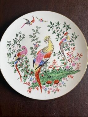 Vtg 1976 Royal Worcester “fabulous birds” fine bone china collector plate 9.25